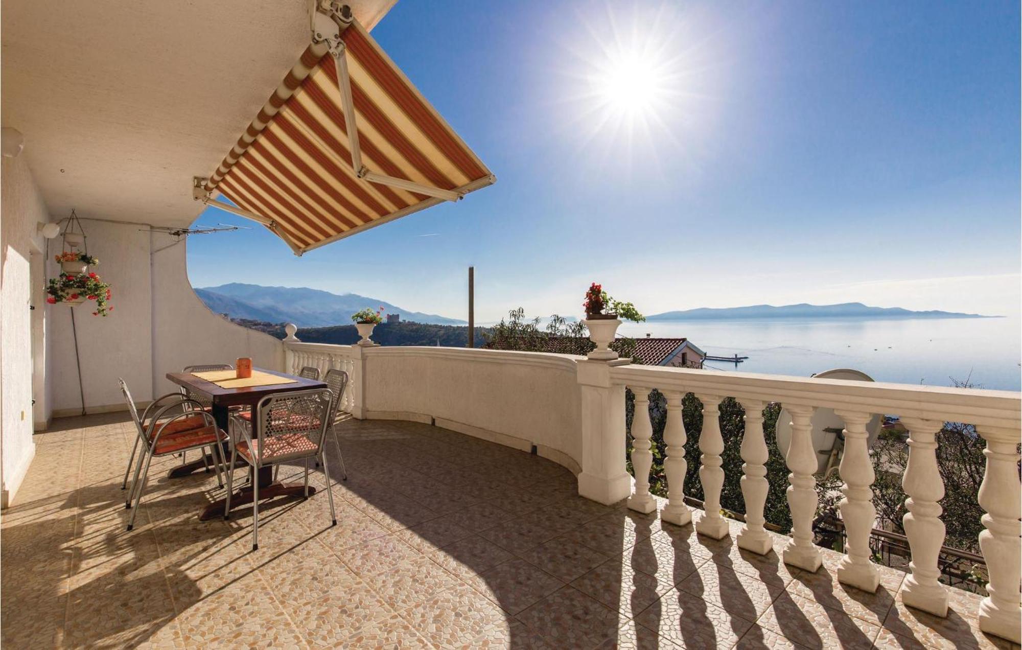 Nice Apartment In Senj With Ethernet Internet エクステリア 写真