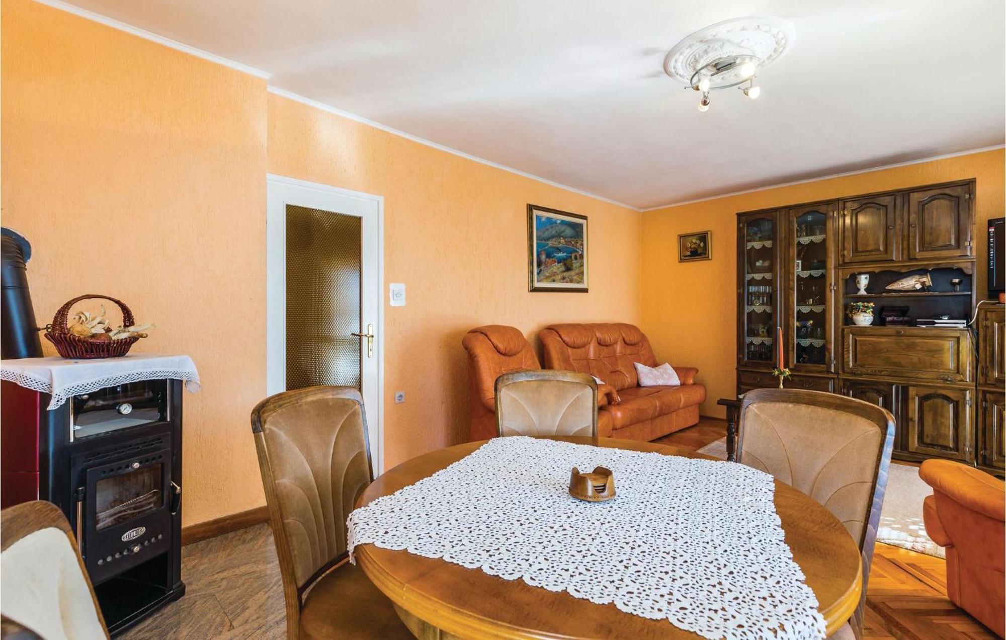 Nice Apartment In Senj With Ethernet Internet エクステリア 写真